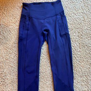 Lululemon "All the right places" tights in navy blue. Size 4.